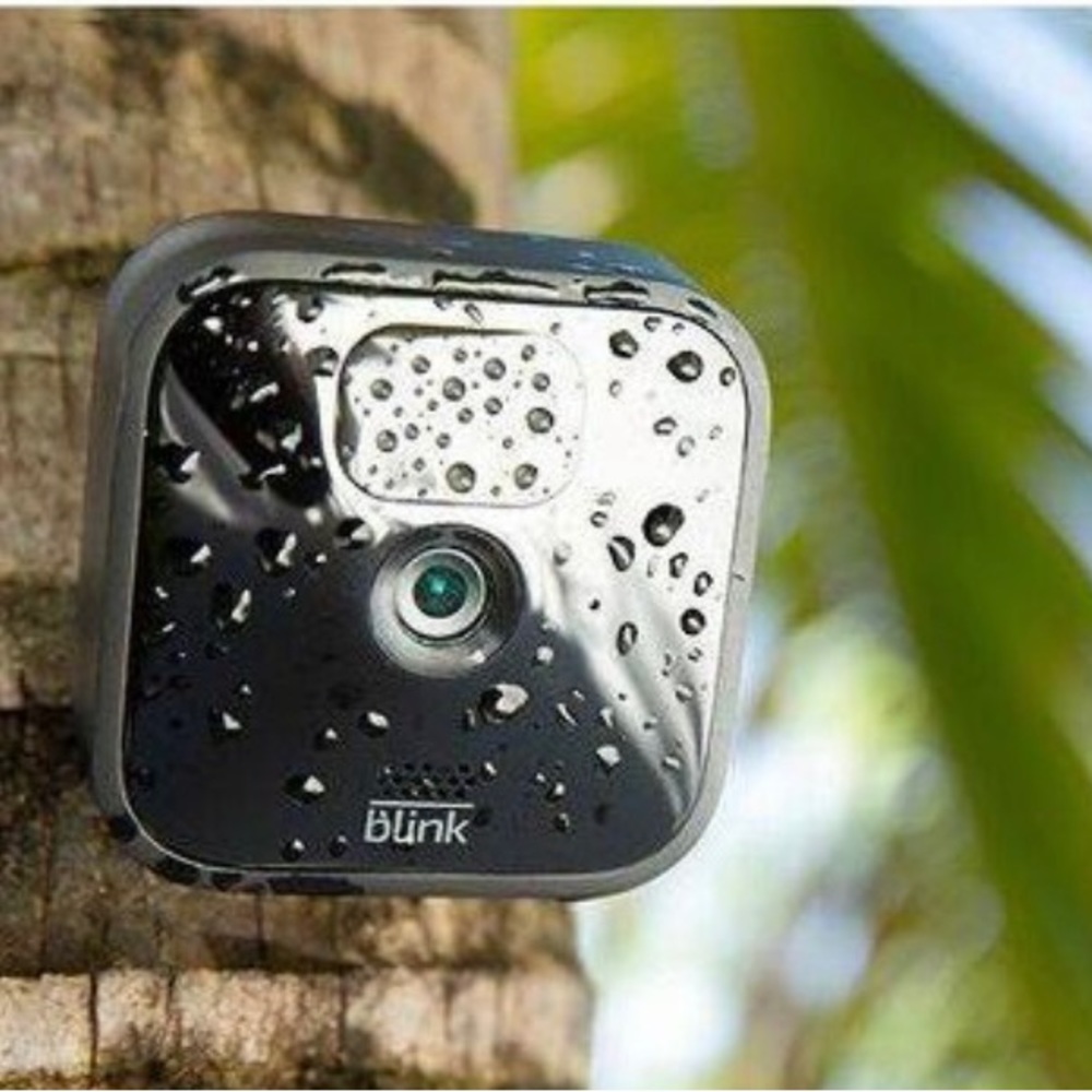 Brand new Amazon blink camera, taken out of the box but not used.